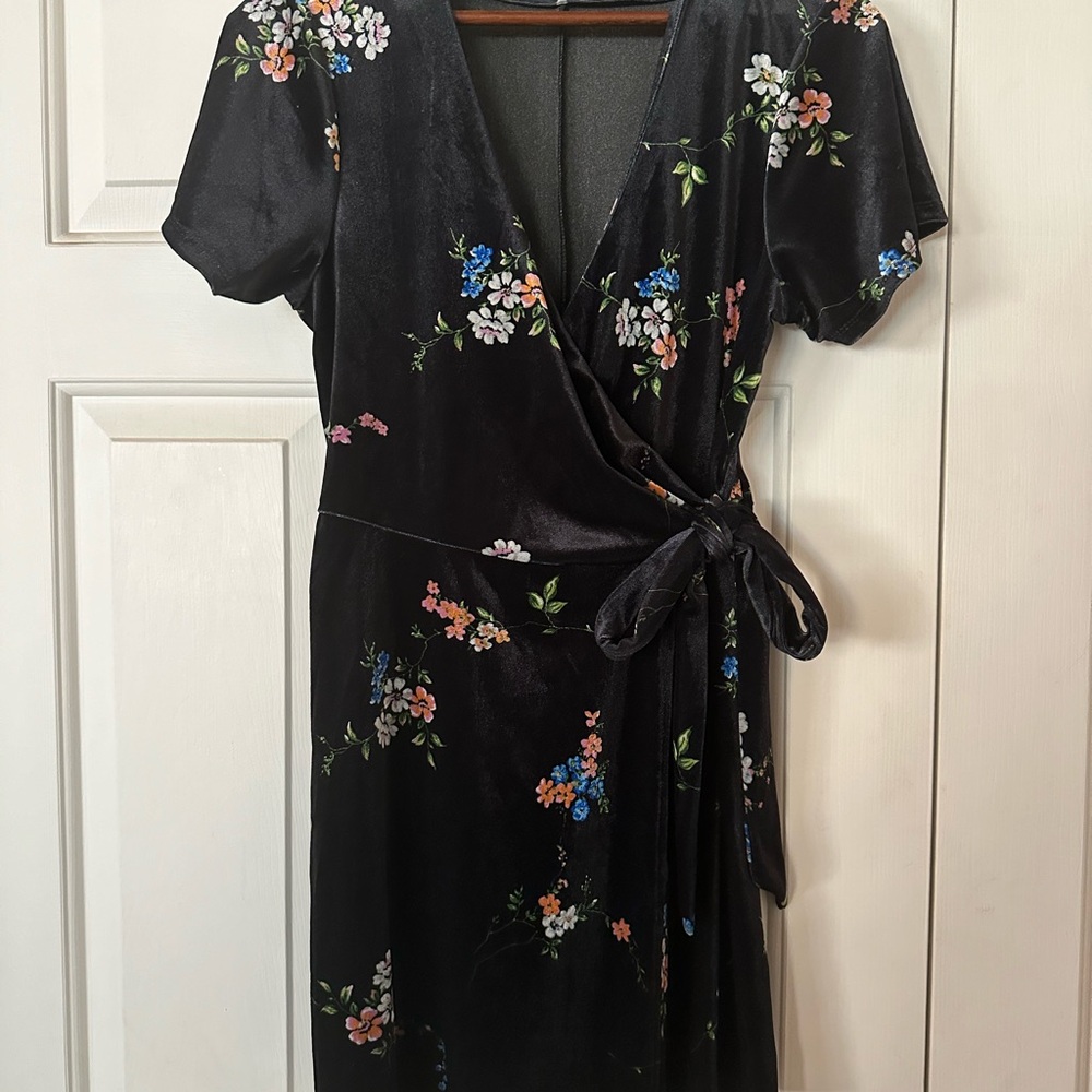Urban Outfitters Black Floral Midi Dress